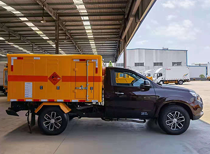 惠东爆破器材运输车